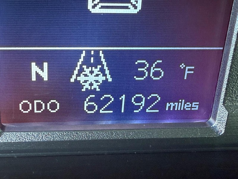 Toyota 4Runner Vehicle Image 21