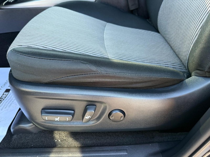 Toyota 4Runner Vehicle Image 23