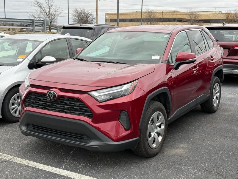 Toyota RAV4 Vehicle Image 02