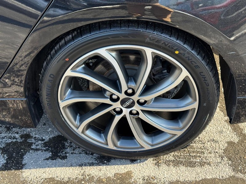 Lincoln MKZ Vehicle Image 06