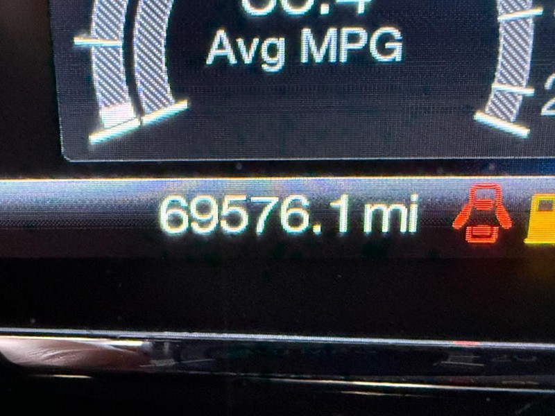 Lincoln MKZ Vehicle Image 25