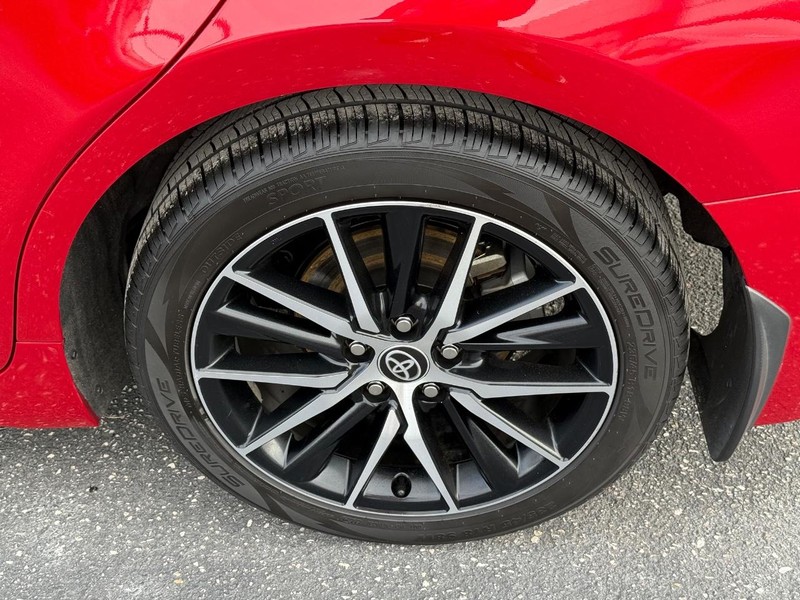 Toyota Camry Vehicle Image 06