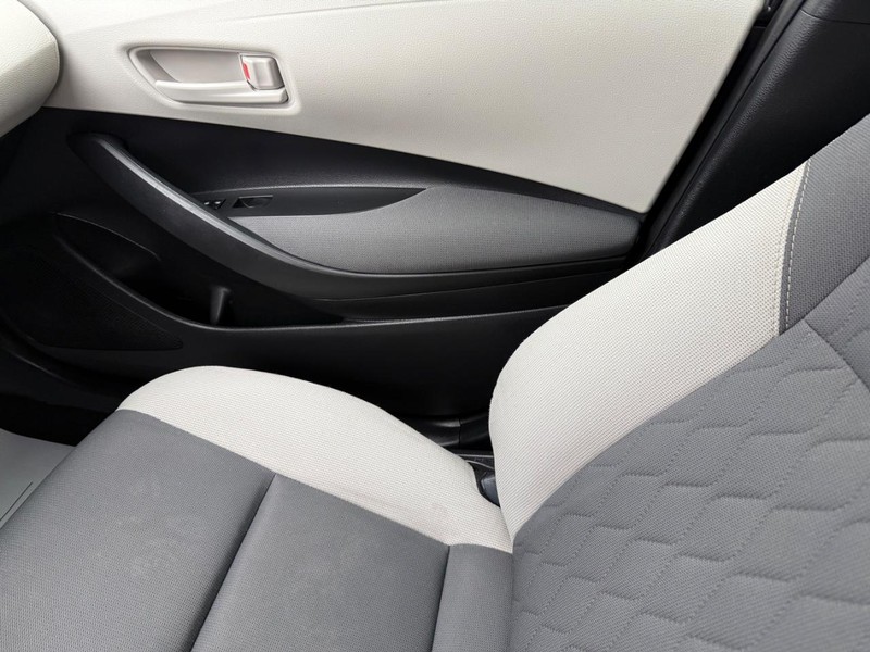 Toyota Corolla Vehicle Image 19