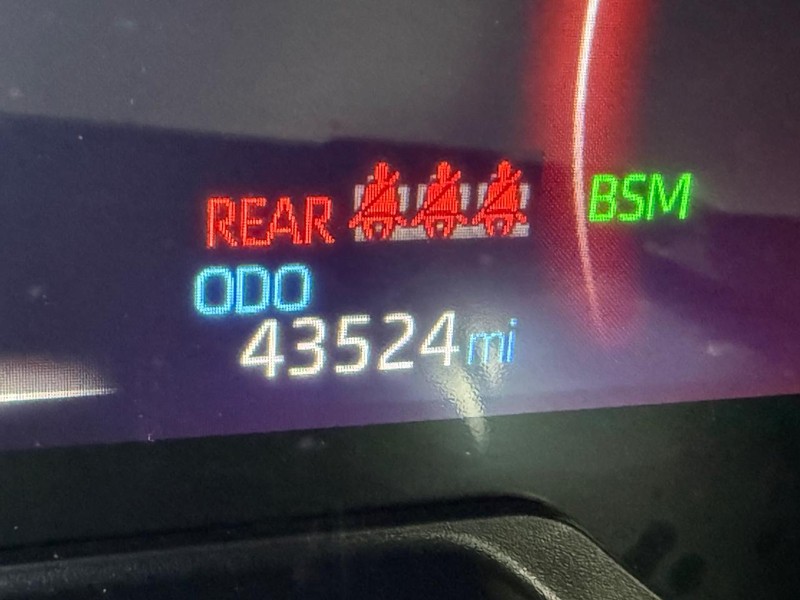 Toyota RAV4 Vehicle Image 21