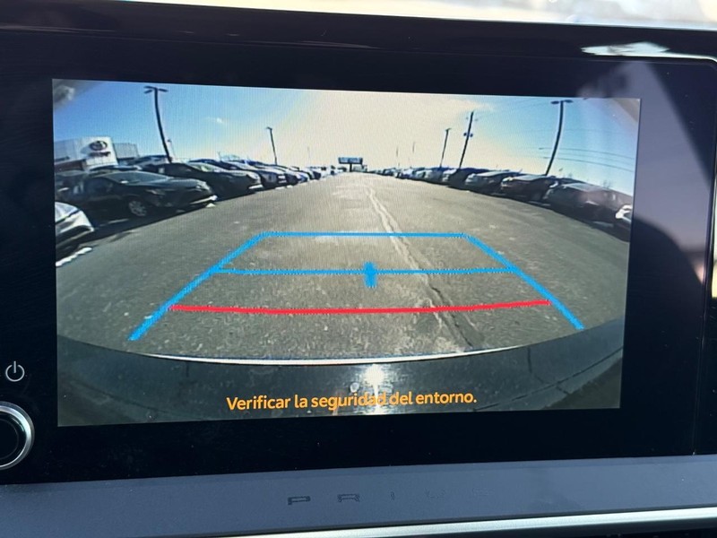 Toyota Prius Vehicle Image 18