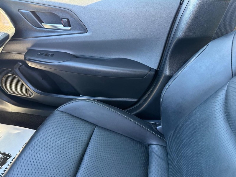 Toyota Prius Vehicle Image 21