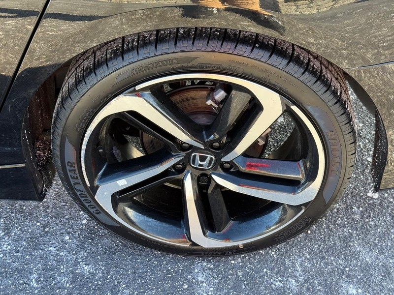 Honda Accord Sedan Vehicle Image 06