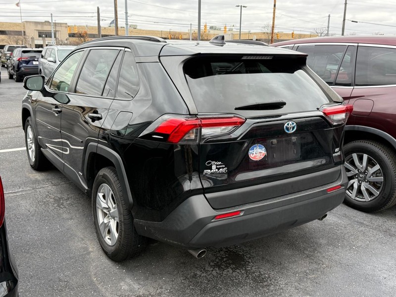 Toyota RAV4 Vehicle Image 03