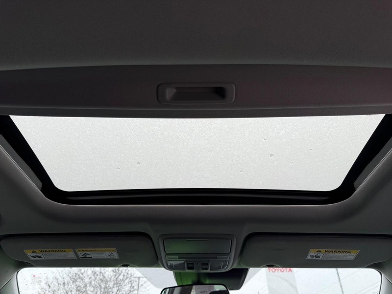 Honda CR-V Vehicle Image 11