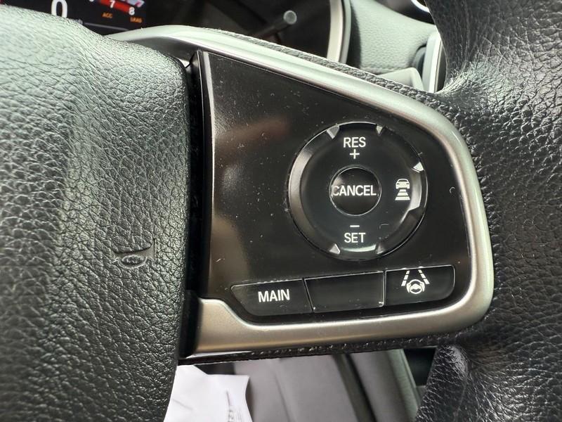 Honda CR-V Vehicle Image 15