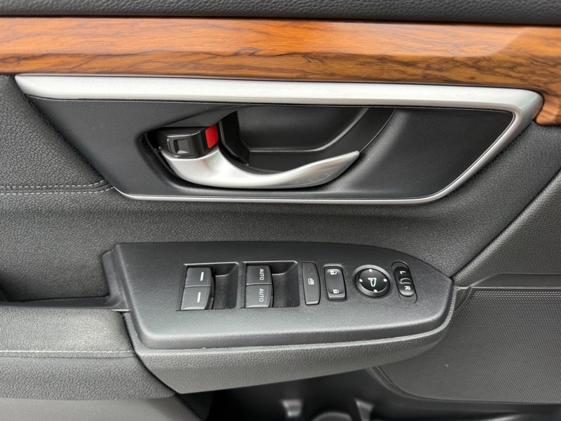 Honda CR-V Vehicle Image 25