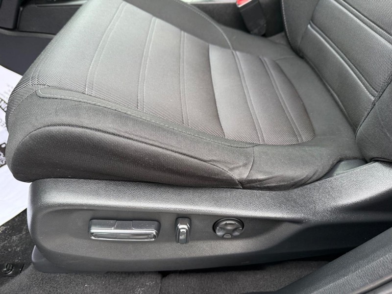 Honda CR-V Vehicle Image 26