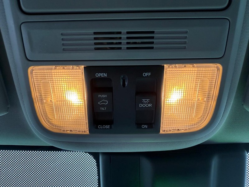 Honda Odyssey Vehicle Image 25