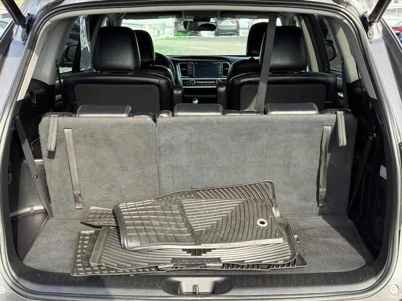 Toyota Highlander Vehicle Image 07