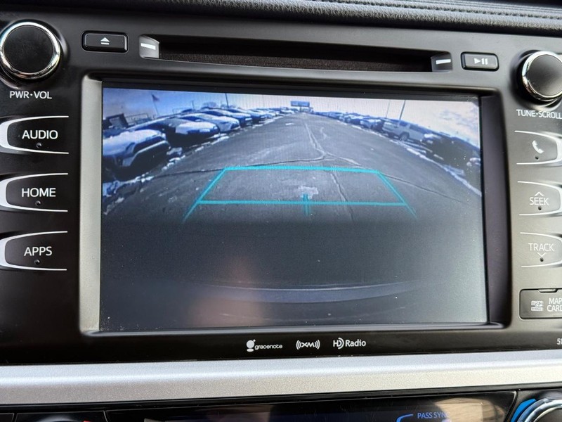 Toyota Highlander Vehicle Image 21