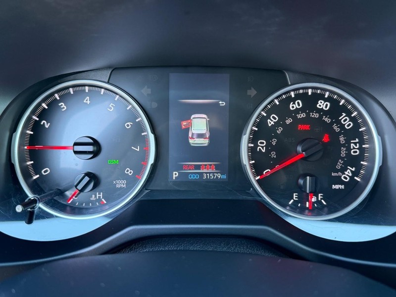 Toyota RAV4 Vehicle Image 20