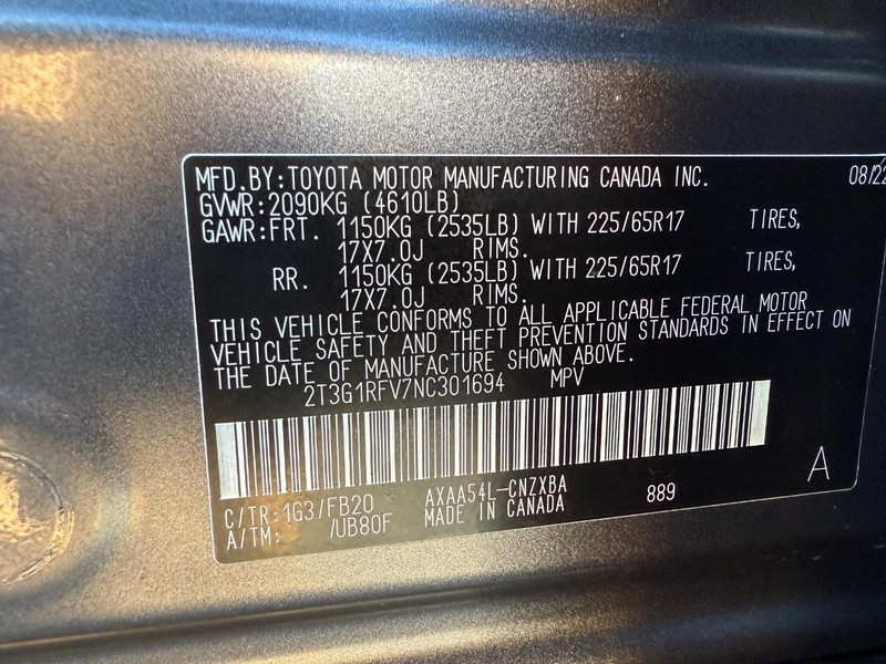 Toyota RAV4 Vehicle Image 24