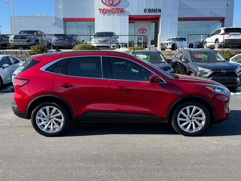 Ford Escape Vehicle Image 02