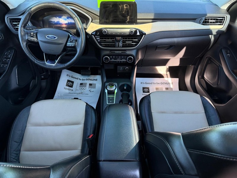 Ford Escape Vehicle Image 13