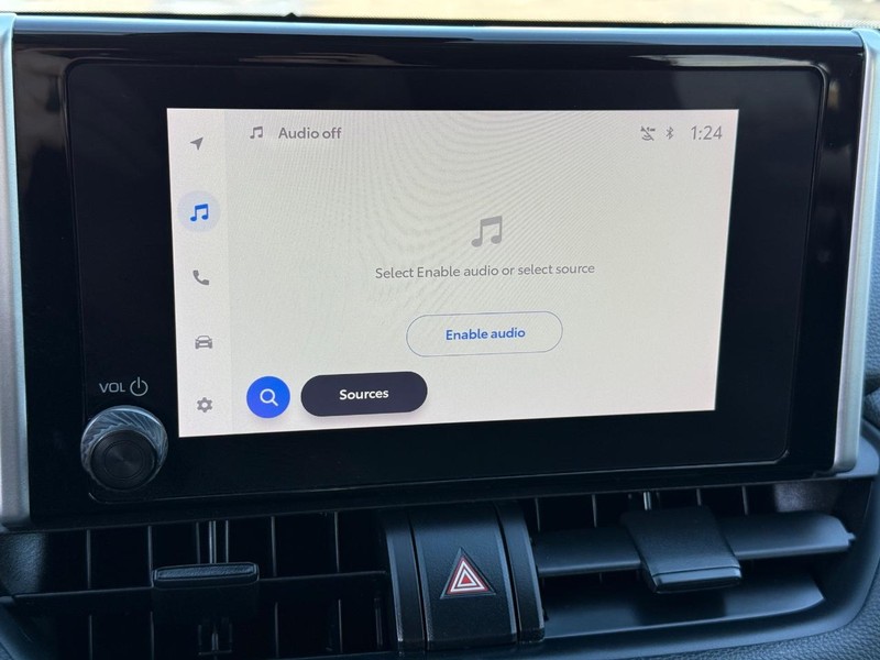 Toyota RAV4 Vehicle Image 15