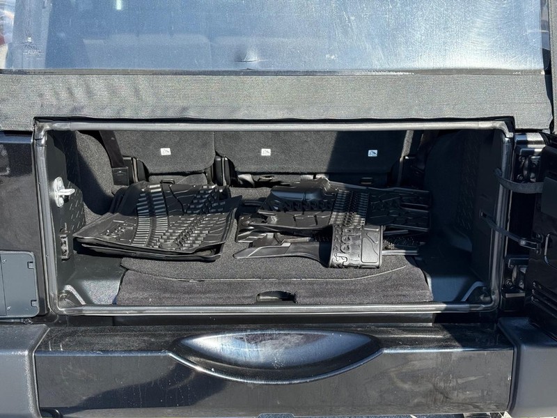 Jeep Wrangler JK Unlimited Vehicle Image 07