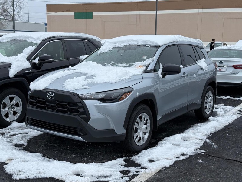 Toyota Corolla Cross Vehicle Image 02