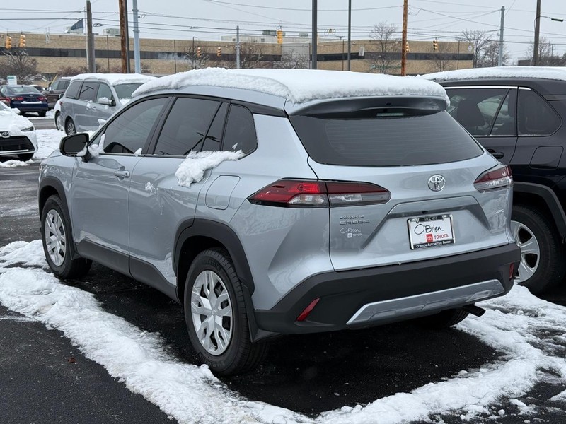 Toyota Corolla Cross Vehicle Image 03