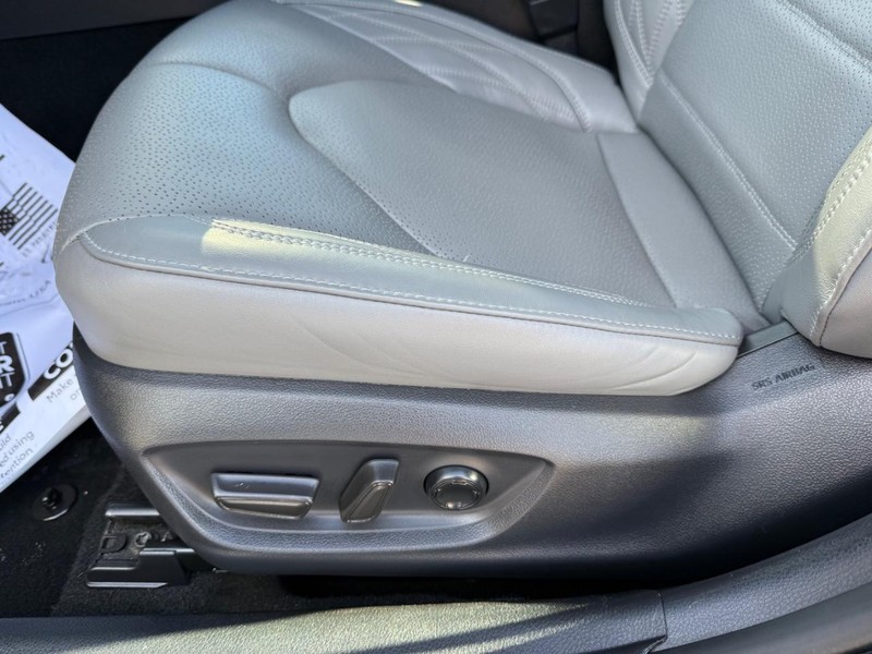 Toyota Avalon Vehicle Image 27