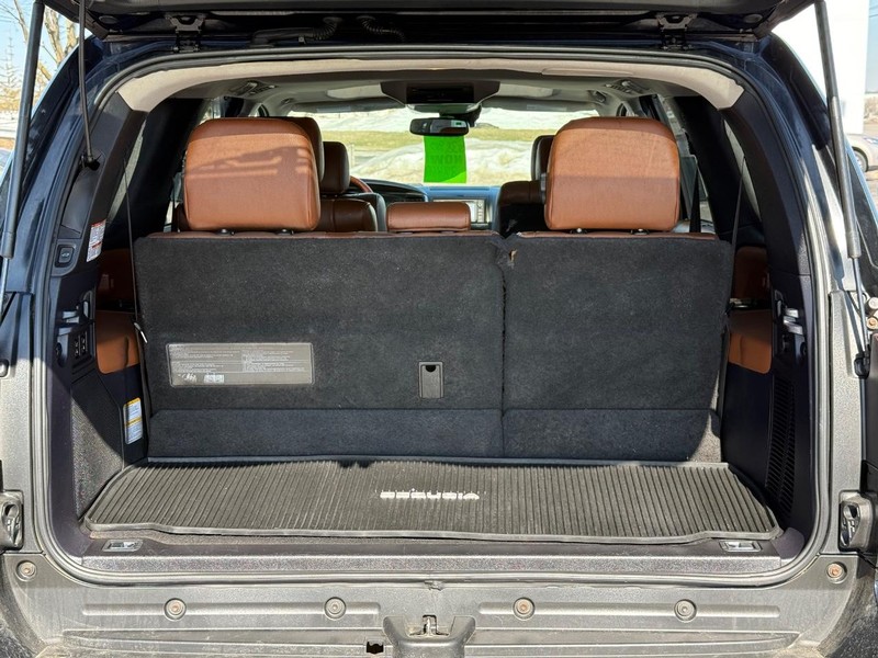 Toyota Sequoia Vehicle Image 07