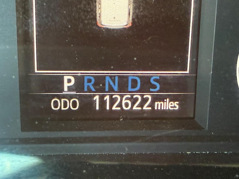 Toyota Sequoia Vehicle Image 25