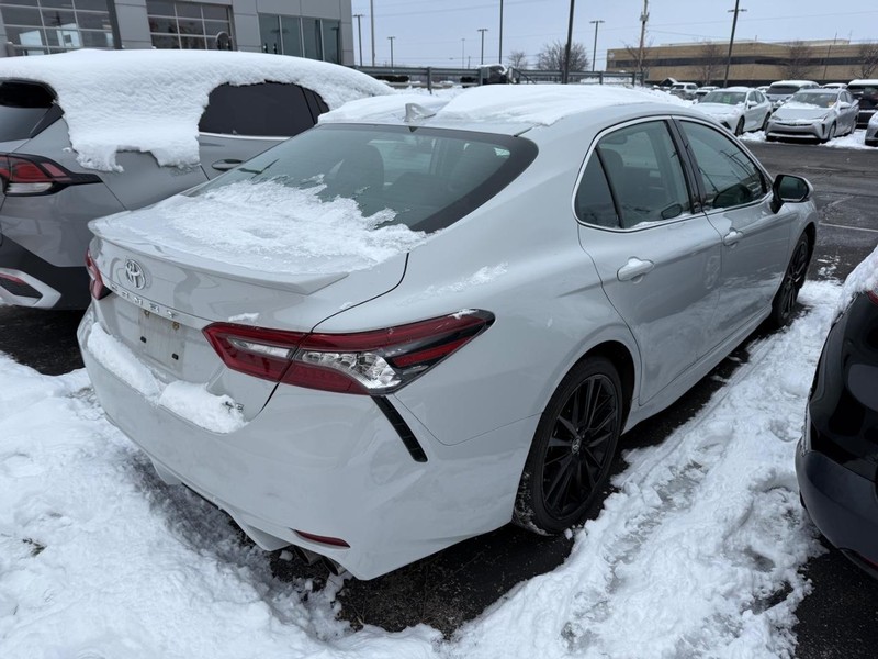 Toyota Camry Vehicle Image 04