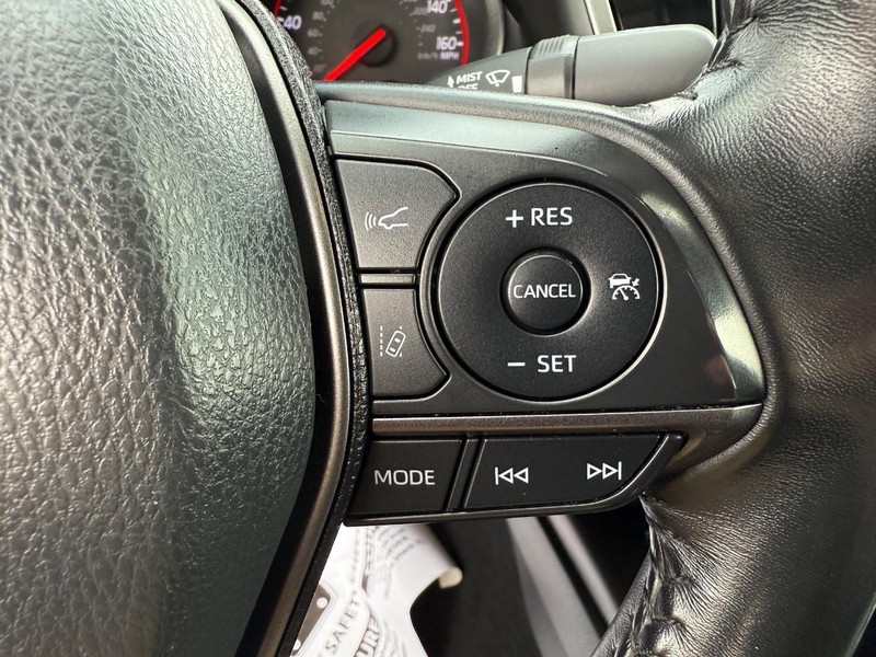 Toyota Camry Vehicle Image 14