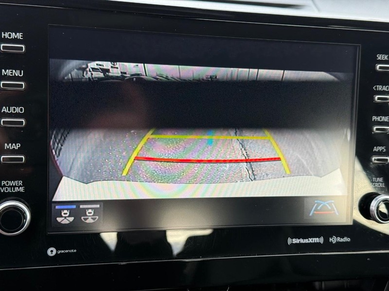 Toyota Camry Vehicle Image 18