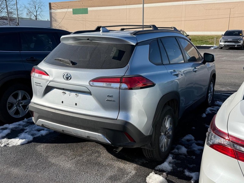 Toyota Corolla Cross Vehicle Image 04