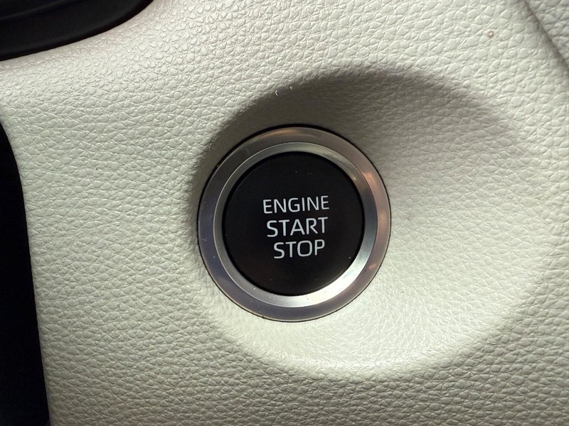 Toyota Corolla Cross Vehicle Image 15