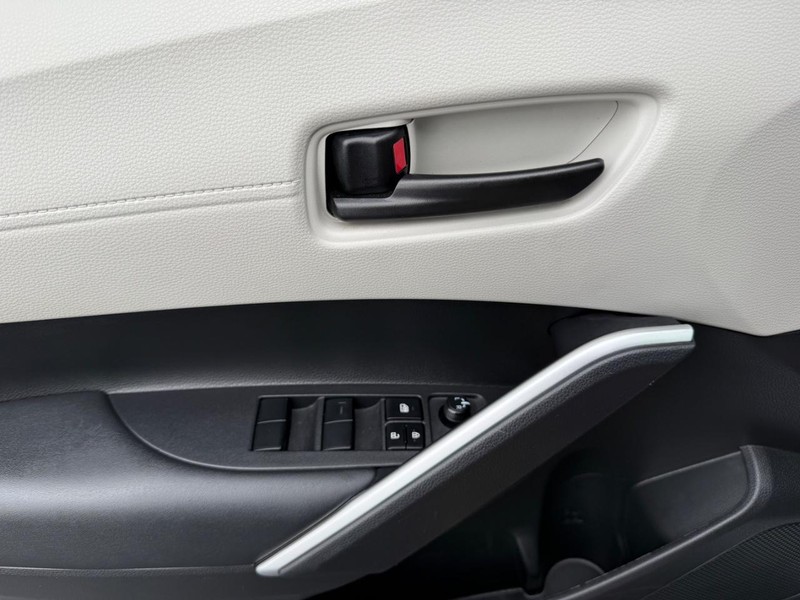 Toyota Corolla Cross Vehicle Image 23