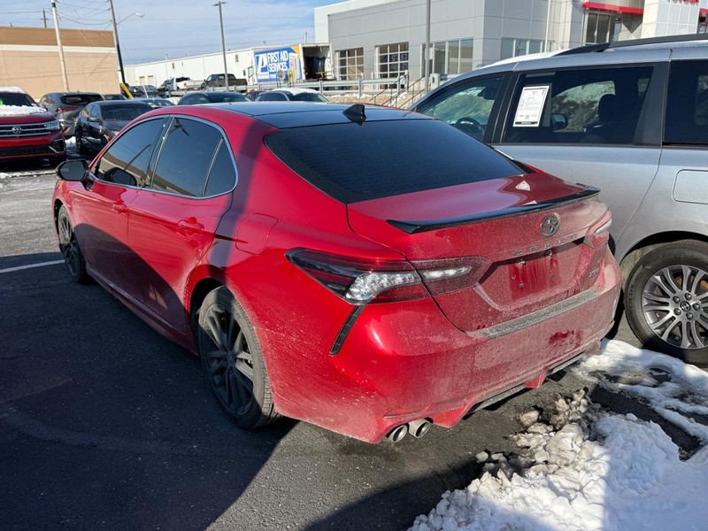 Toyota Camry Vehicle Image 03