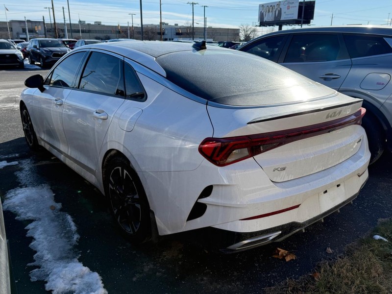 Kia K5 Vehicle Image 03