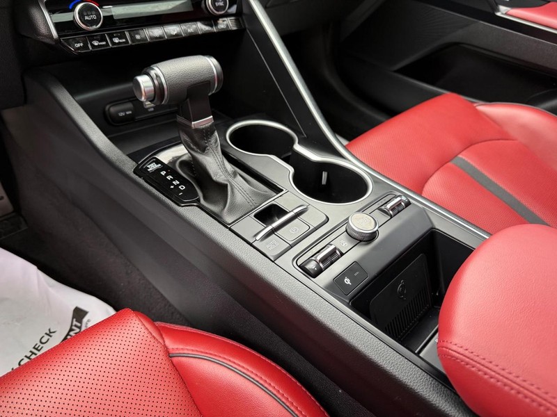 Kia K5 Vehicle Image 21