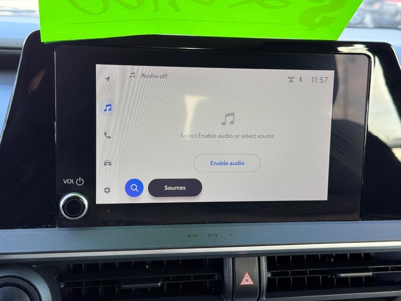 Toyota Prius Vehicle Image 15