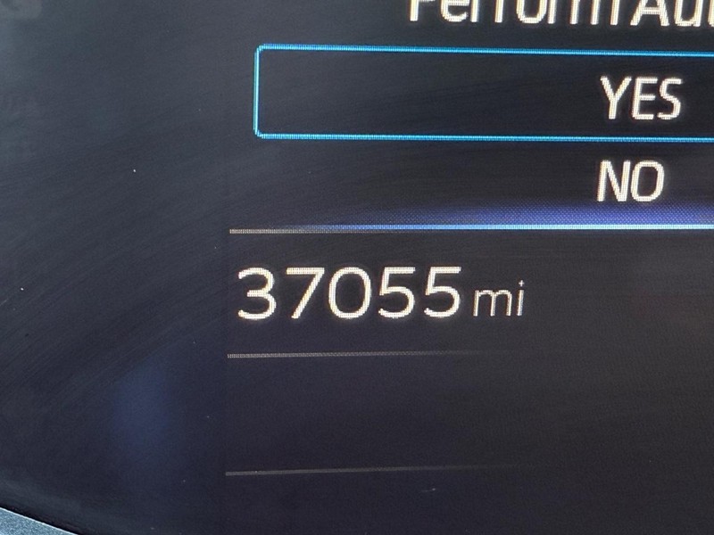 Toyota Prius Vehicle Image 21