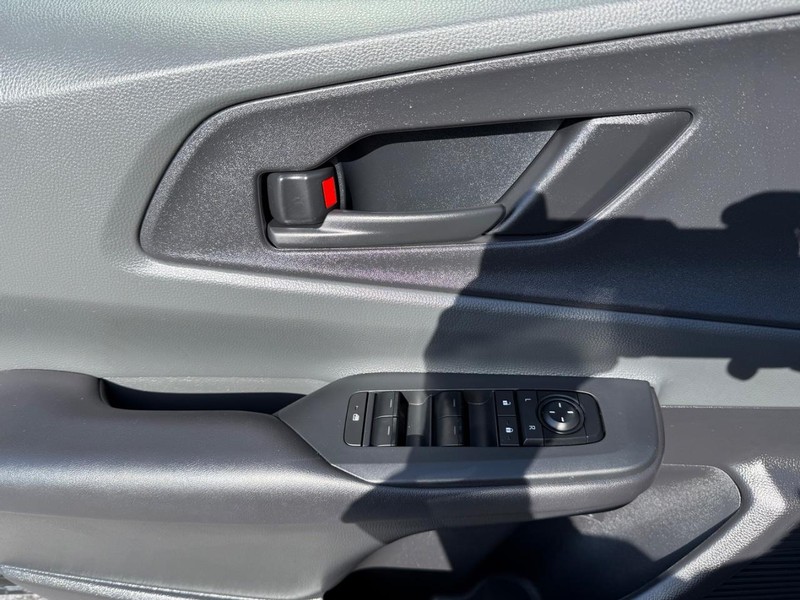 Toyota Prius Vehicle Image 22