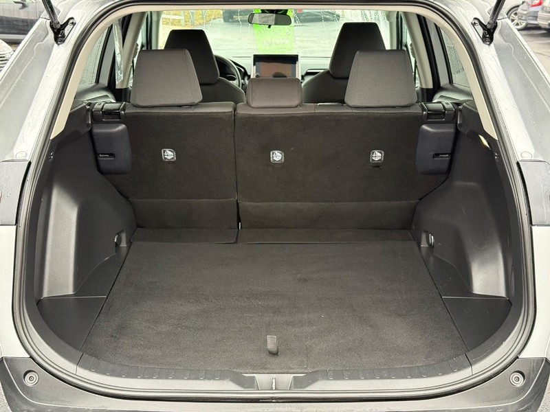 Toyota RAV4 Vehicle Image 07