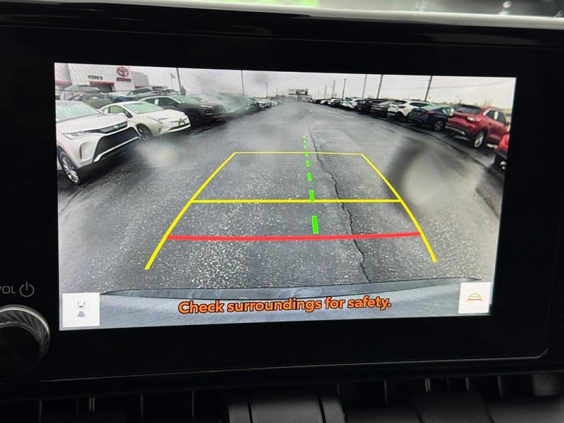 Toyota RAV4 Vehicle Image 17