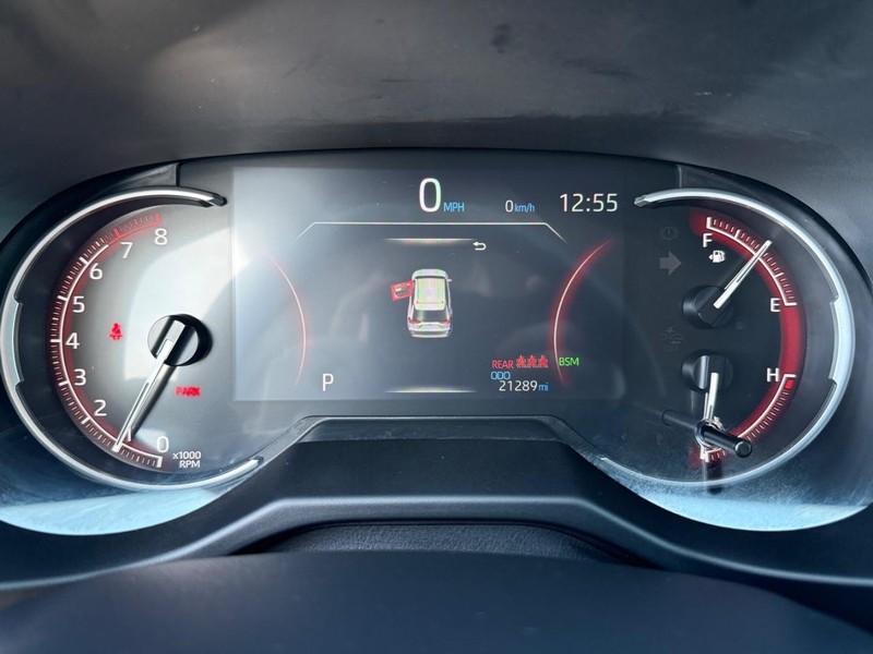 Toyota RAV4 Vehicle Image 21