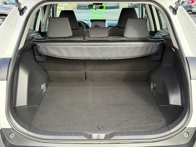 Toyota RAV4 Vehicle Image 07