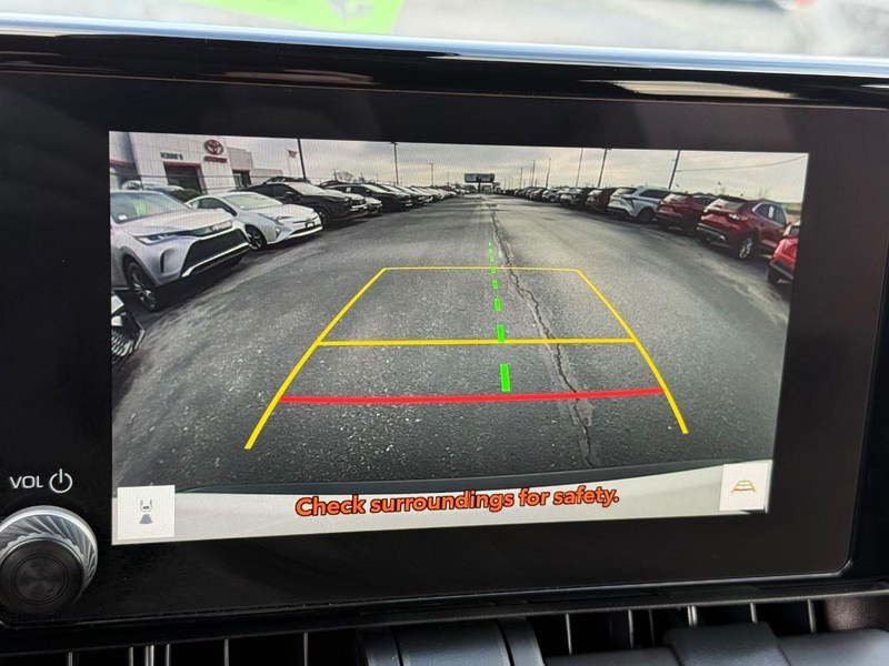 Toyota RAV4 Vehicle Image 17