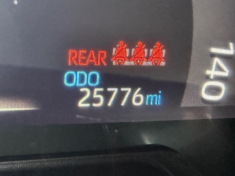 Toyota RAV4 Vehicle Image 22