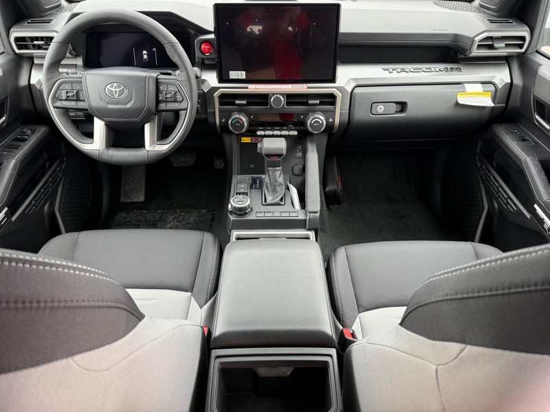 Toyota Tacoma 4WD Vehicle Image 06