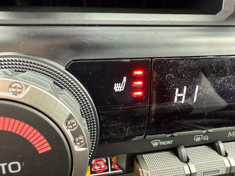 Toyota Tacoma 4WD Vehicle Image 11